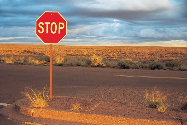 Stop sign at road (photo)  od 