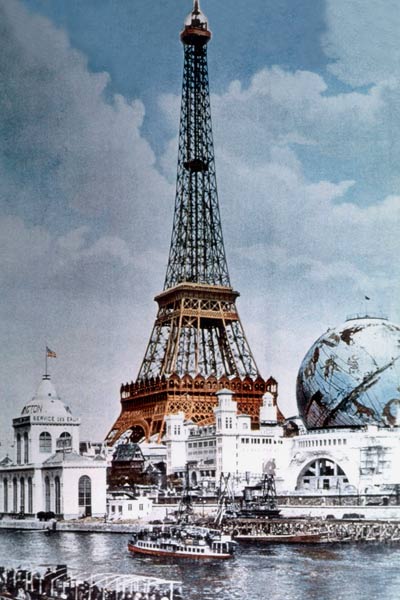 The Eiffel Tower and 'Globe Celeste' at the 1900 World Exposition, viewed from the Right Bank of the od 
