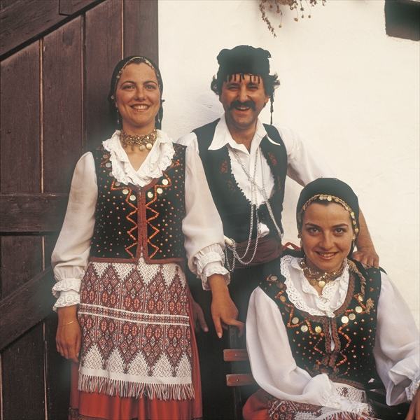 Three Cretans (photo)  od 