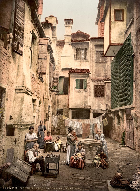 Venice , Court with residents od 
