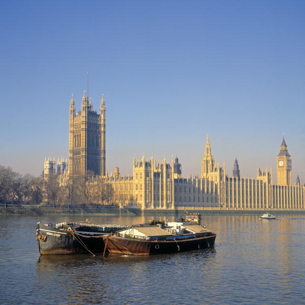 View of the Houses of Parliament, begun in 1836 (photo)  od 