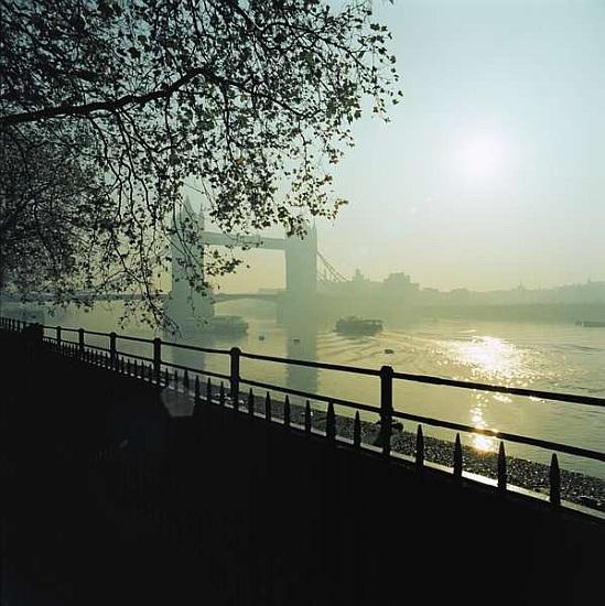 View of the River Thames looking towards Tower Bridge od 