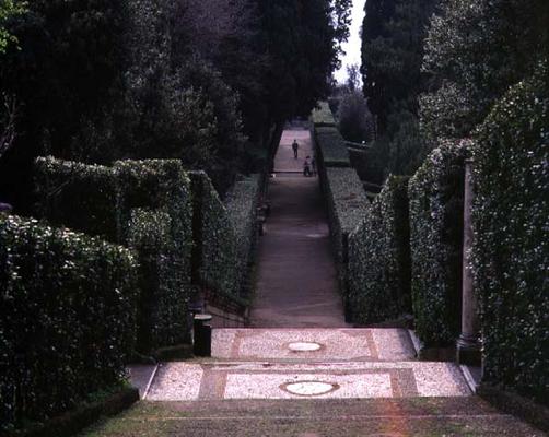 View of a garden walkway, designed by Pirro Ligorio (c.1500-83) for Cardinal Ippolito II d'Este (150 od 