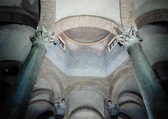 View of the vaulted dome (photo) od 