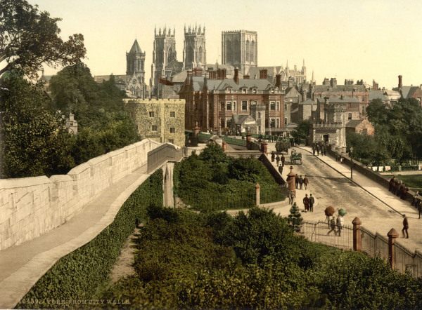 York, View with Minster od 