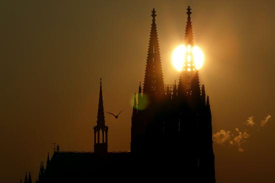 Sonnenuntergang am Kölner Dom od Oliver Berg