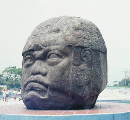 Colossal Head from San Lorenzo, Veracruz, Mexico, preclassic od Olmec