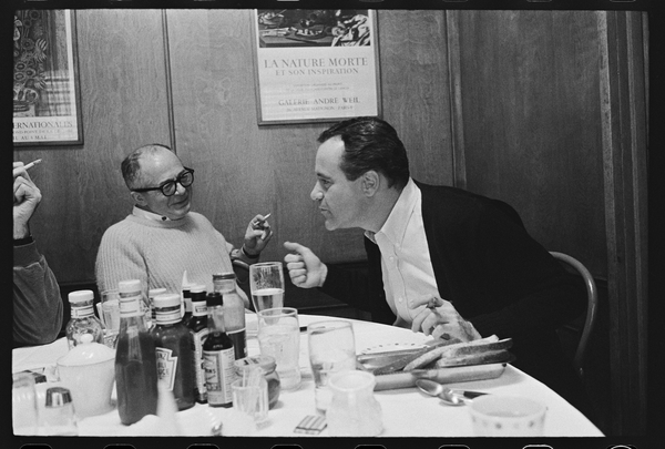Billy Wilder and Jack Lemmon on the set of The Fortune Cookie od Orlando Suero