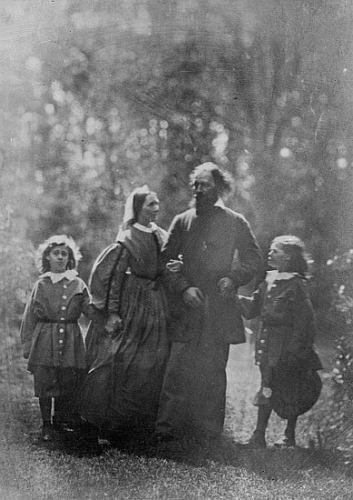 Alfred, Lord Tennyson with his wife Emily and two sons, Hallam and Lionel, c.1862 od Oscar Gustav Rejlander