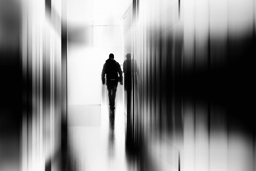 Troubled Stroll od Paulo Abrantes
