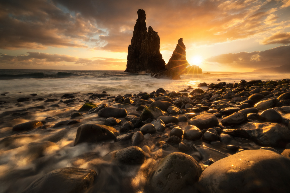 Sunrise in Madeira od Pawel Uchorczak