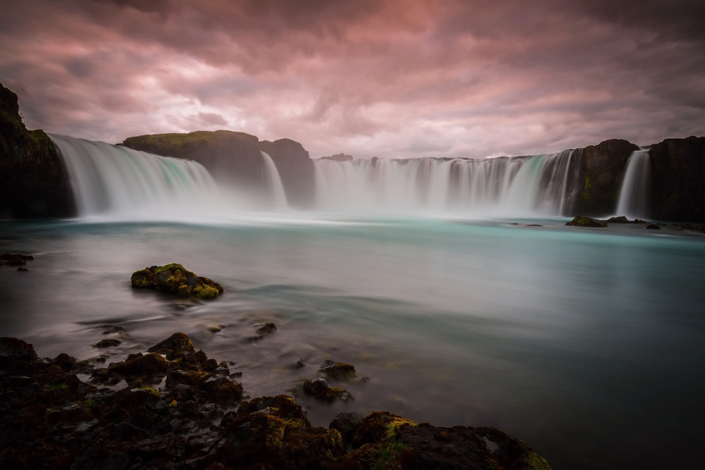Waterfall Godafoss in Iceland od Petr Simon