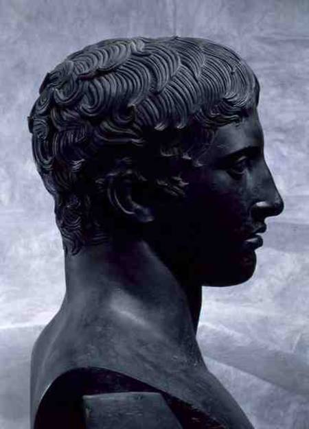 The Athenian Apollo, lateral view od Polykleitos