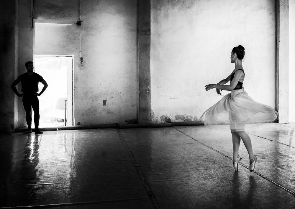 Ballerina od Rob Cowle