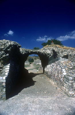 Entrance to the Roman Amphitheatre in the Roman-Etruscan Town (photo) od Roman 1st century AD