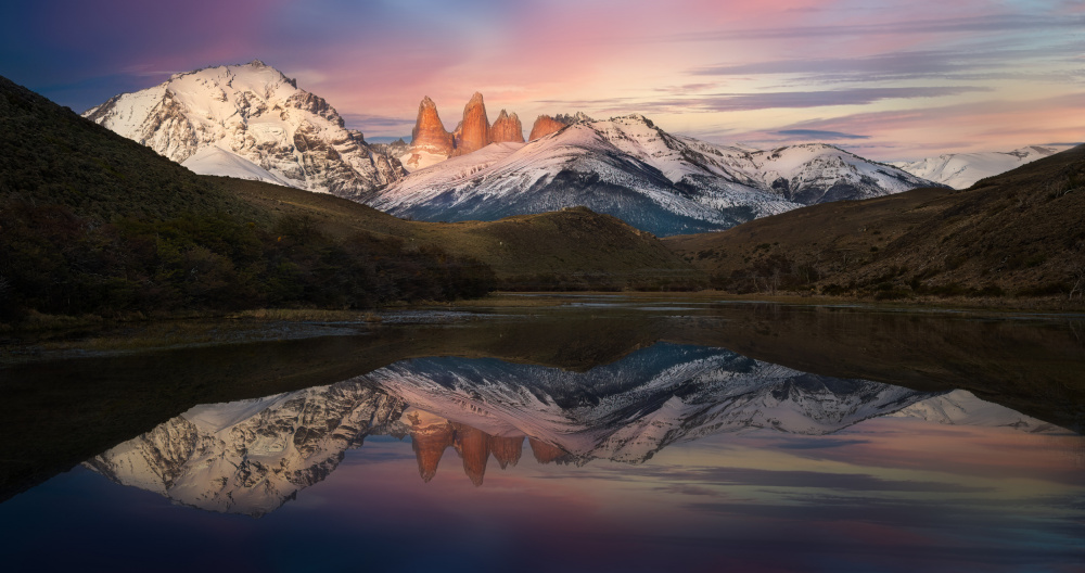 Morning Glory in Torres del Paine od Rong Wei