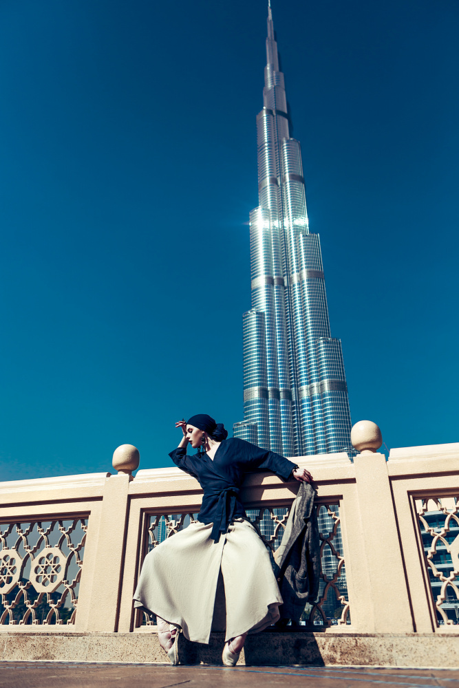 Dancing Burj Khalifa od Ruslan Bolgov (Axe)