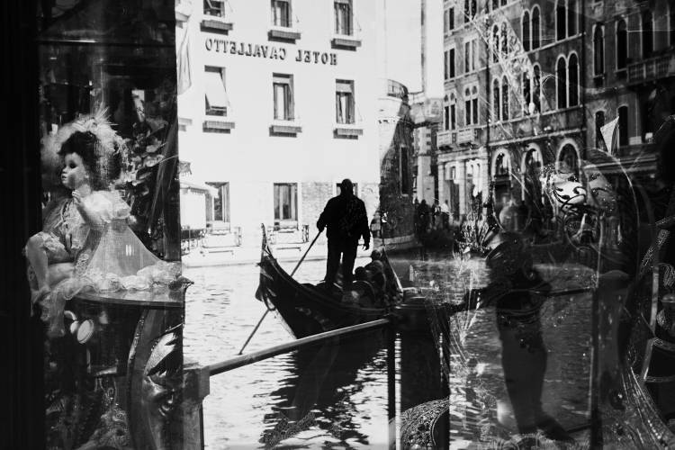Venice reflections od Sa?a Kru?nik