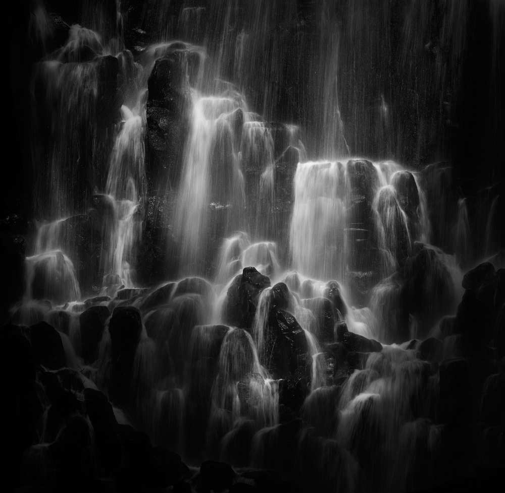 The veiled beings --- Ramona Falls od Shenshen Dou