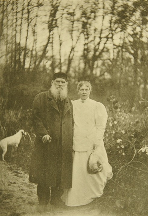 Leo Tolstoy at the One-Year Anniversary of Son's Death od Sophia Andreevna Tolstaya