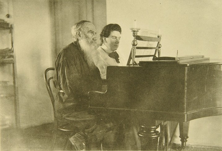 Leo Tolstoy and Daughter Alexandra at the Piano od Sophia Andreevna Tolstaya