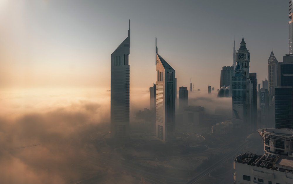Fog Lockdown on the City of Steel od Stan Huang