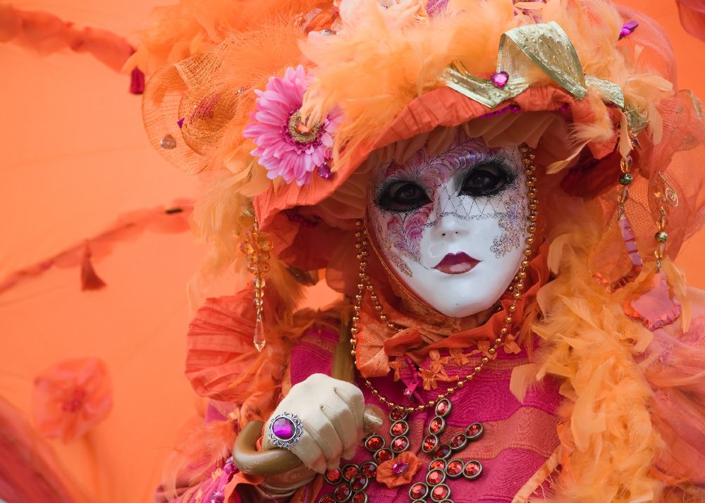 Carnival in Orange od Stefan Nielsen