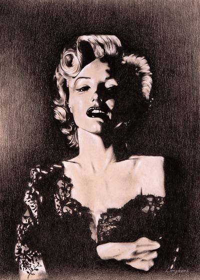 Marilyn Monroe ve večerních šatech