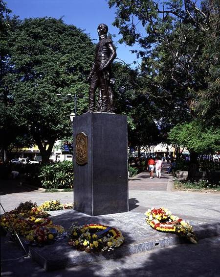 Monument to Simon Bolivar in the Plaza Bolivar (photo) od Venezuelan School