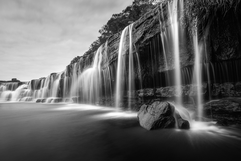 Black waterfall od Vu van quan