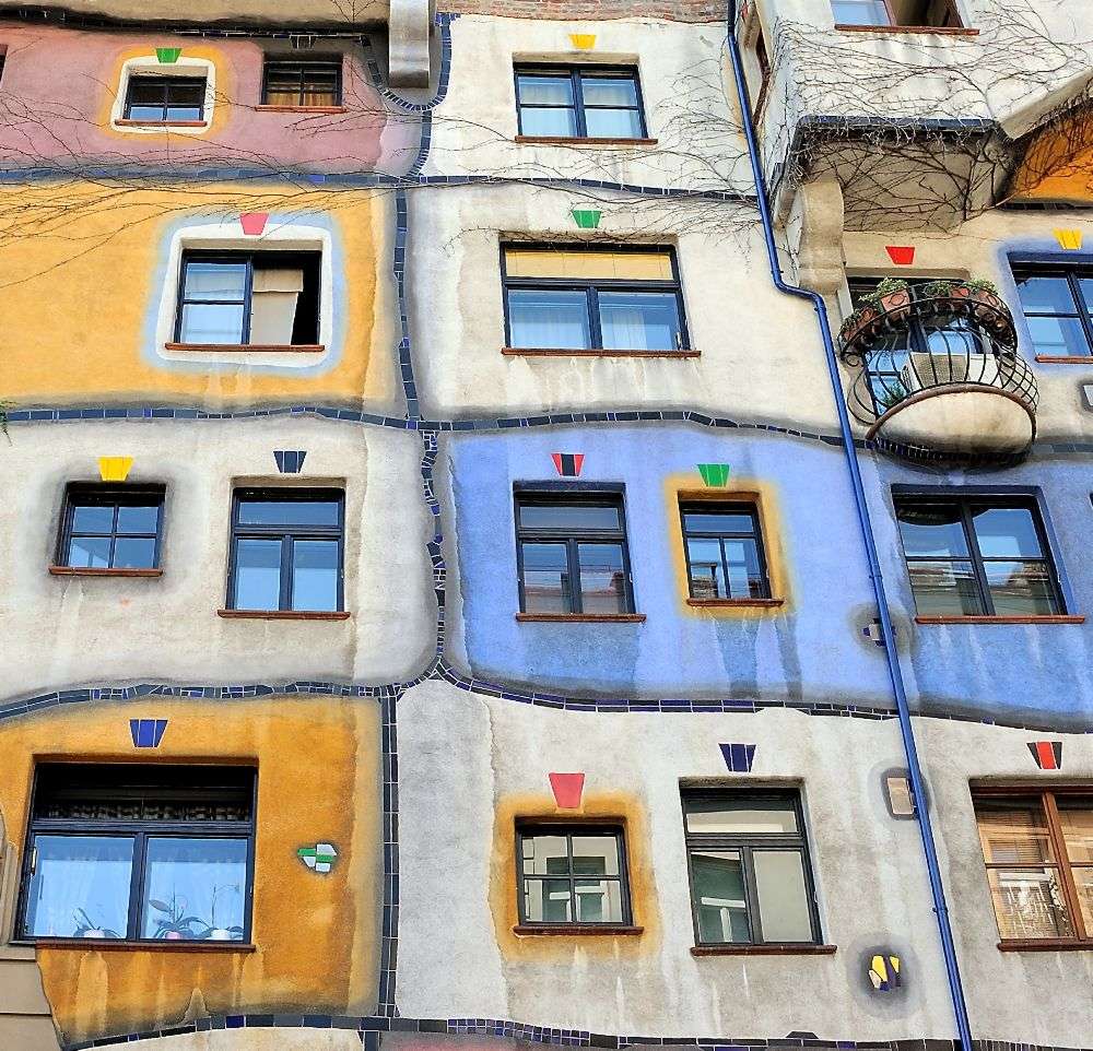 Windows of Hundertwasser od Yair Tzur