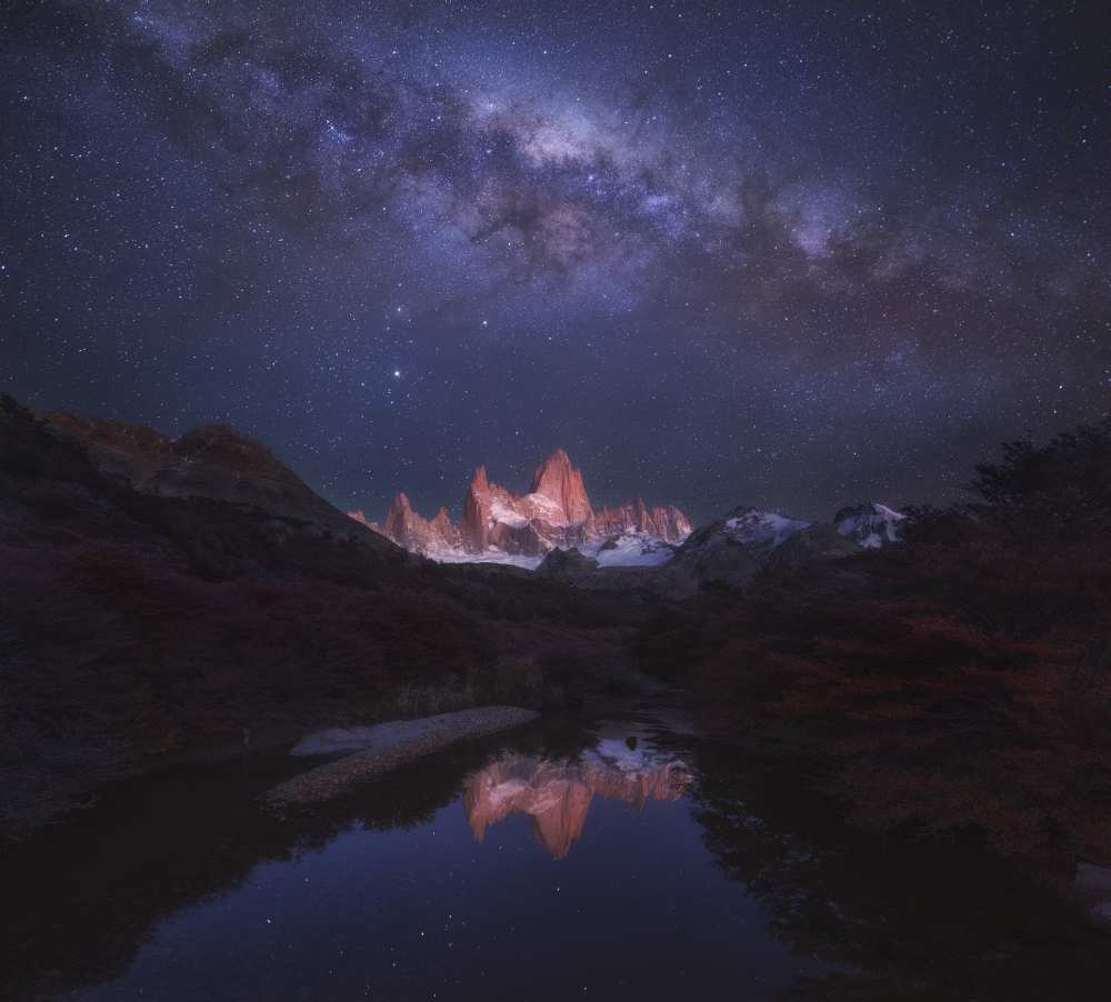 Patagonia Autumn Night od Yan Zhang