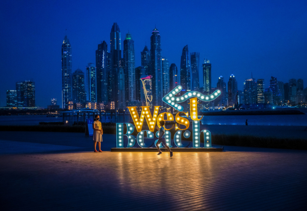 Dubai Nights od Yousif Albadi