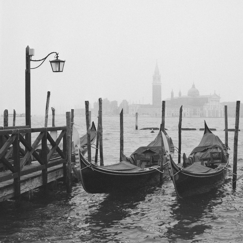 Morning in Venice od YuppiDu