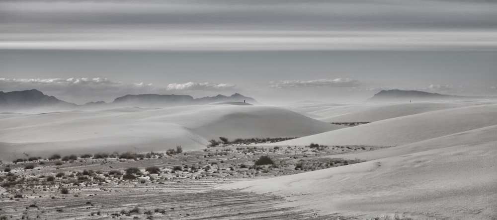 Upcoming storm (White Sands Nat. Monument) od Yvette Depaepe