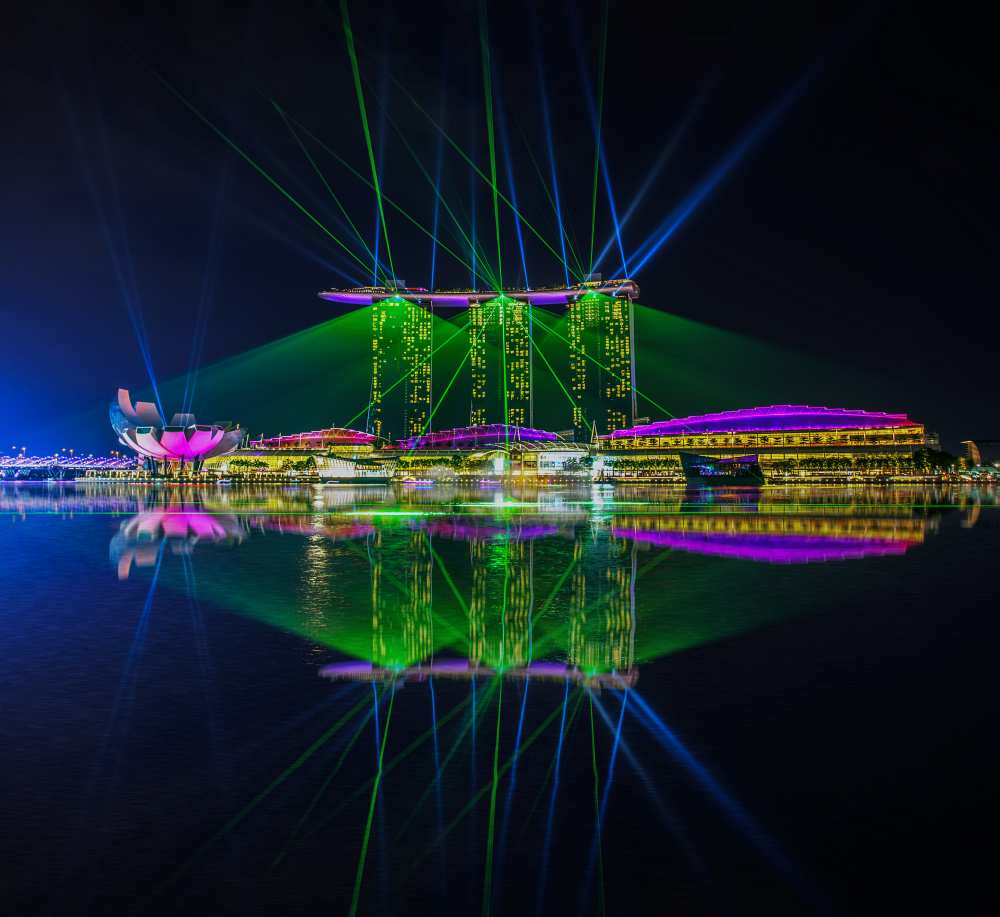 Singapore Marina Bay Sands Hotel Laser Light Show "WONDERFUL" od Zexsen Xie